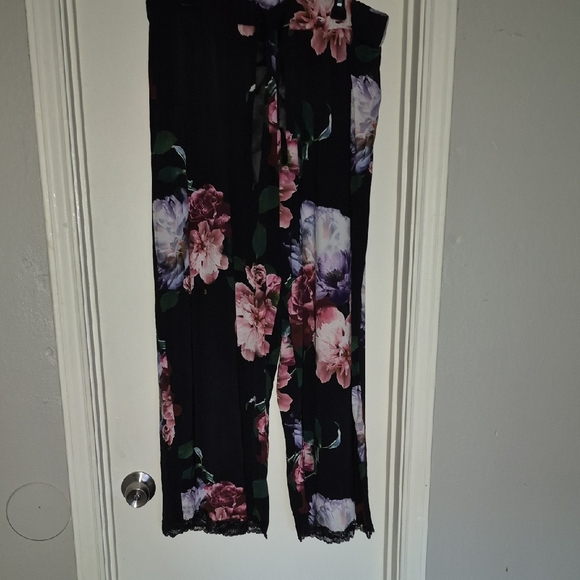 Cacique Black Floral 2-peice Pajamas Set with Pink & Purple Blooms In - 22/24 - Picture 2 of 9